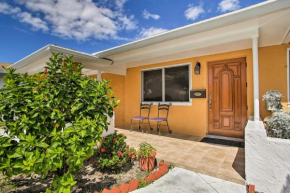 Hip Studio with Patio 1 Mi to Pompano Beach Pier